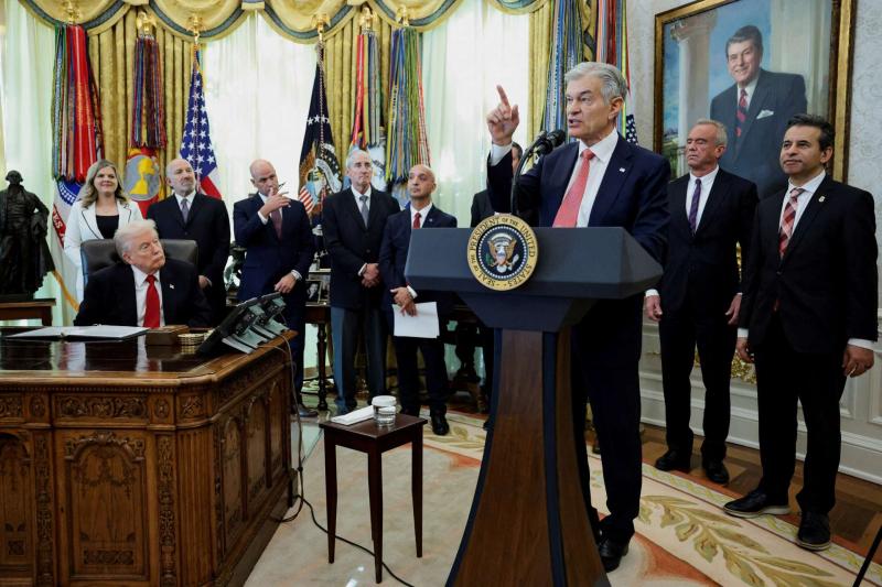 藥價改革加速衝擊全球製藥巨頭：川普與《降低通膨法案》雙重施壓，Novo與AstraZeneca各有應對