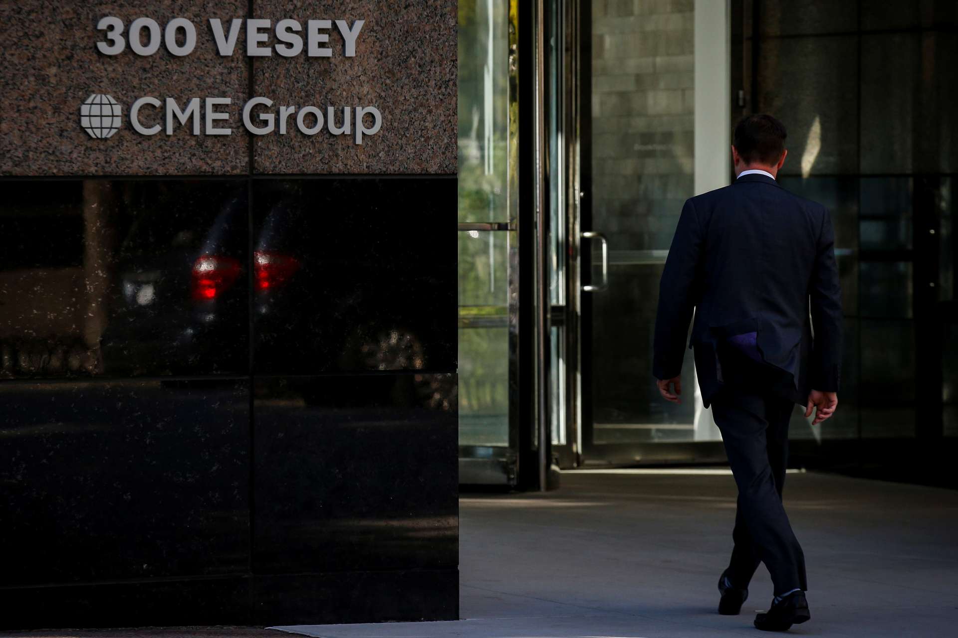 CME交易中斷撼動全球金融市場　黃金、外匯與債券交易陷入低量震盪走勢