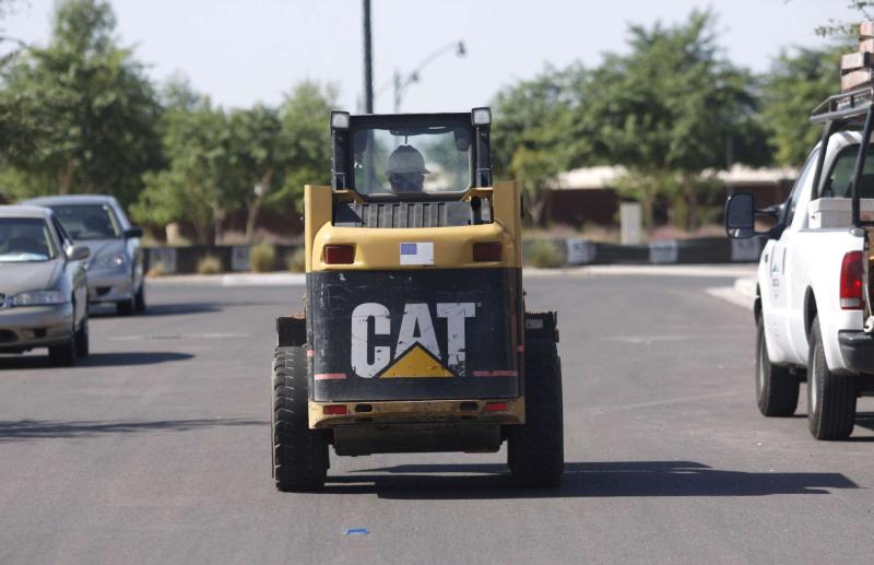 32 年從不間斷！Caterpillar 再度加碼股東回饋，股息霸主實至名歸