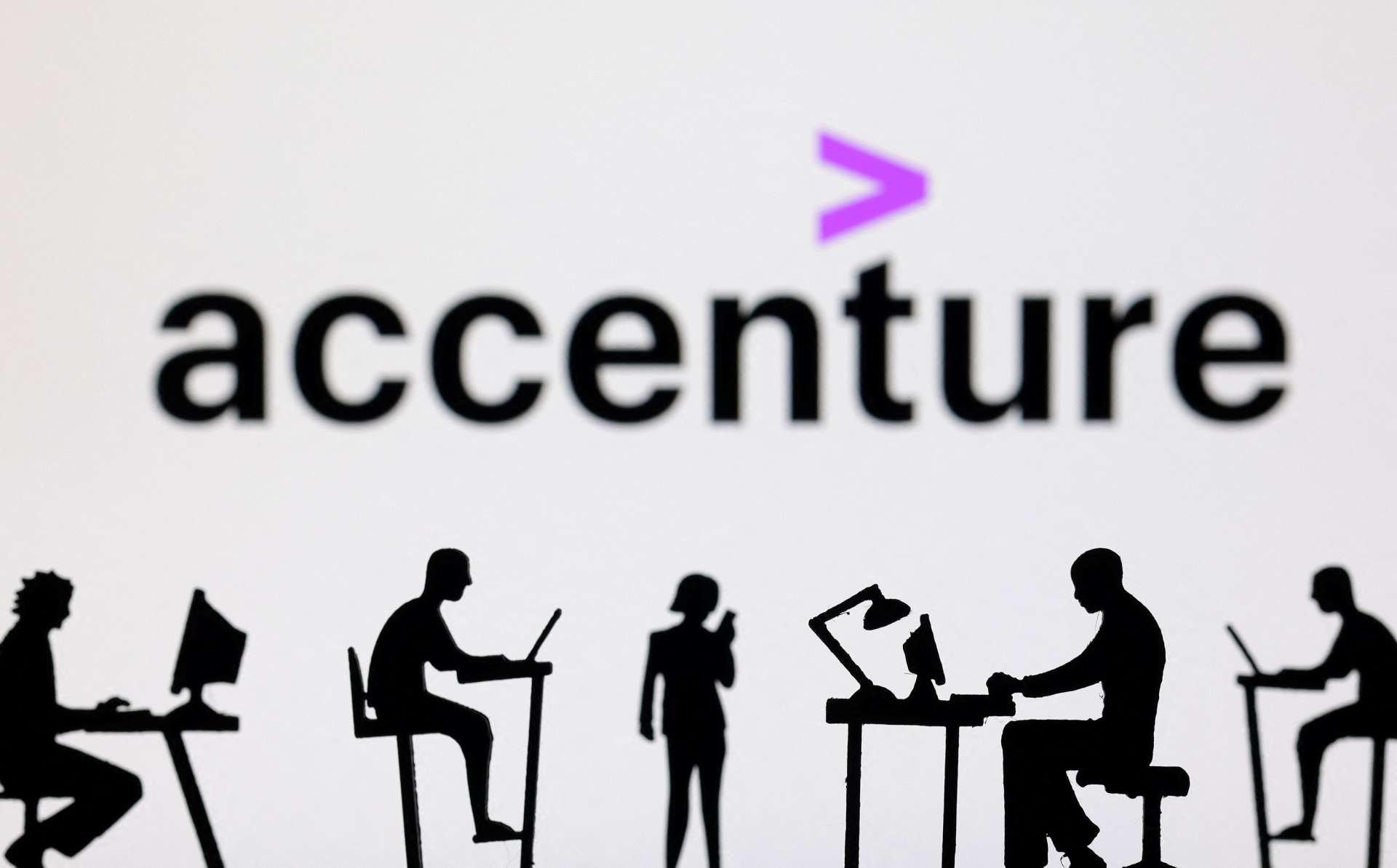Accenture AI動能推升Q1營收超預期　新訂單創高、全年財測維持穩健