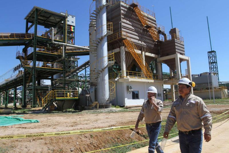 中國鋼鐵產能過剩壓力重新浮現，業內高層指稱利潤自9月起下滑