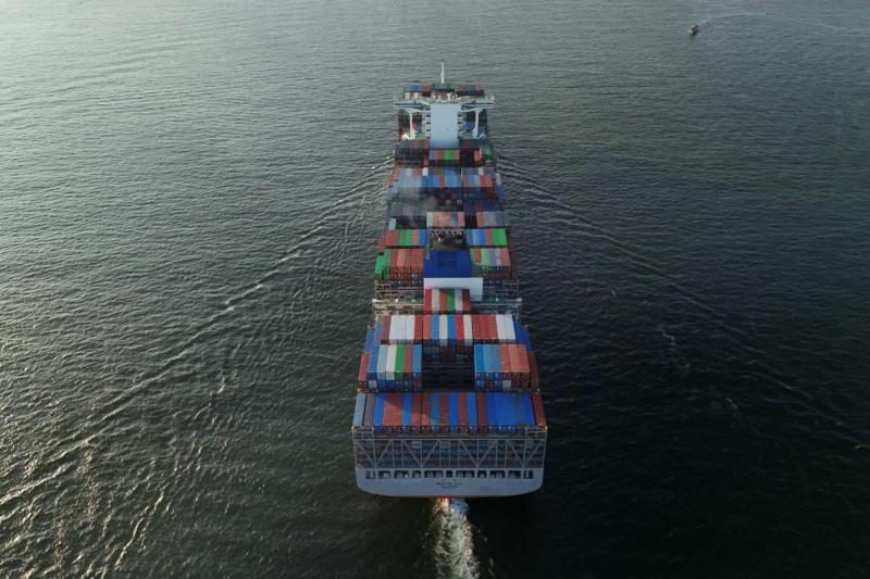 【航運市場觀察】全球貨櫃量意外強勁　陽明示警2026充滿變數　紅海情勢牽動全球航線配置