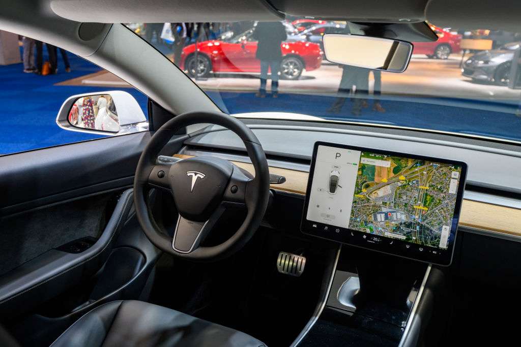 FSD全面轉向訂閱制　特斯拉調整商業模式、迎戰輝達自駕系統競爭升溫