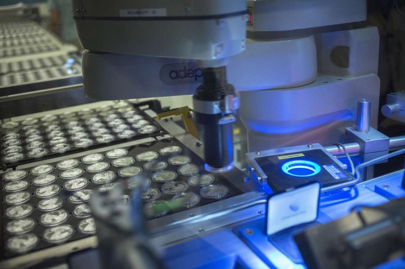 銀價暴衝！ 美國鑄幣局暫停所有含銀收藏品銷售