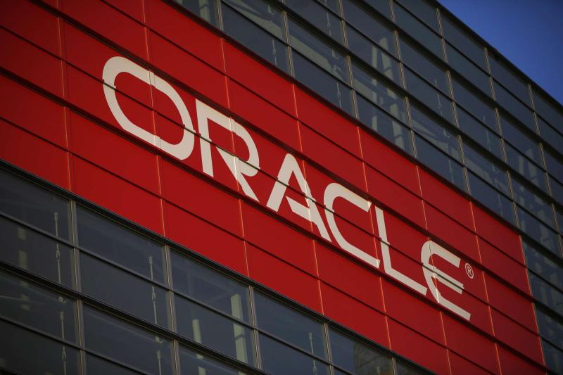 Oracle 擬籌資 500 億美元擴建雲端　投資人憂負債壓力、股價盤前走跌
