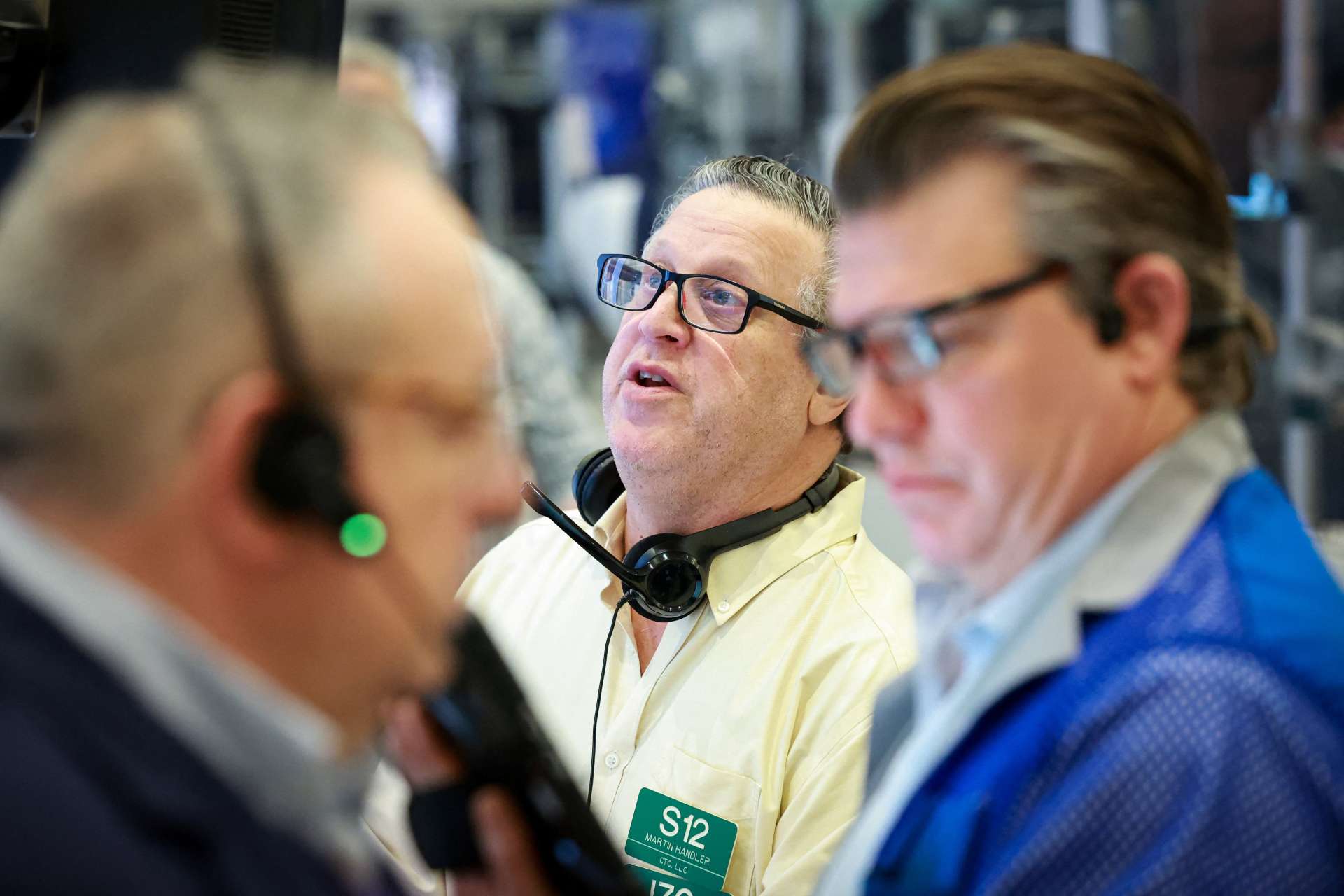 美股走高　油價重挫14%科技股領漲