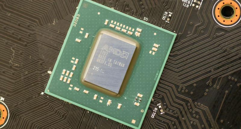 黃仁勳急飛日本搶料！ABF載板變「跳樓大拍賣」還能撿嗎？PCB女王揭密「這時間點」將迎大爆發!