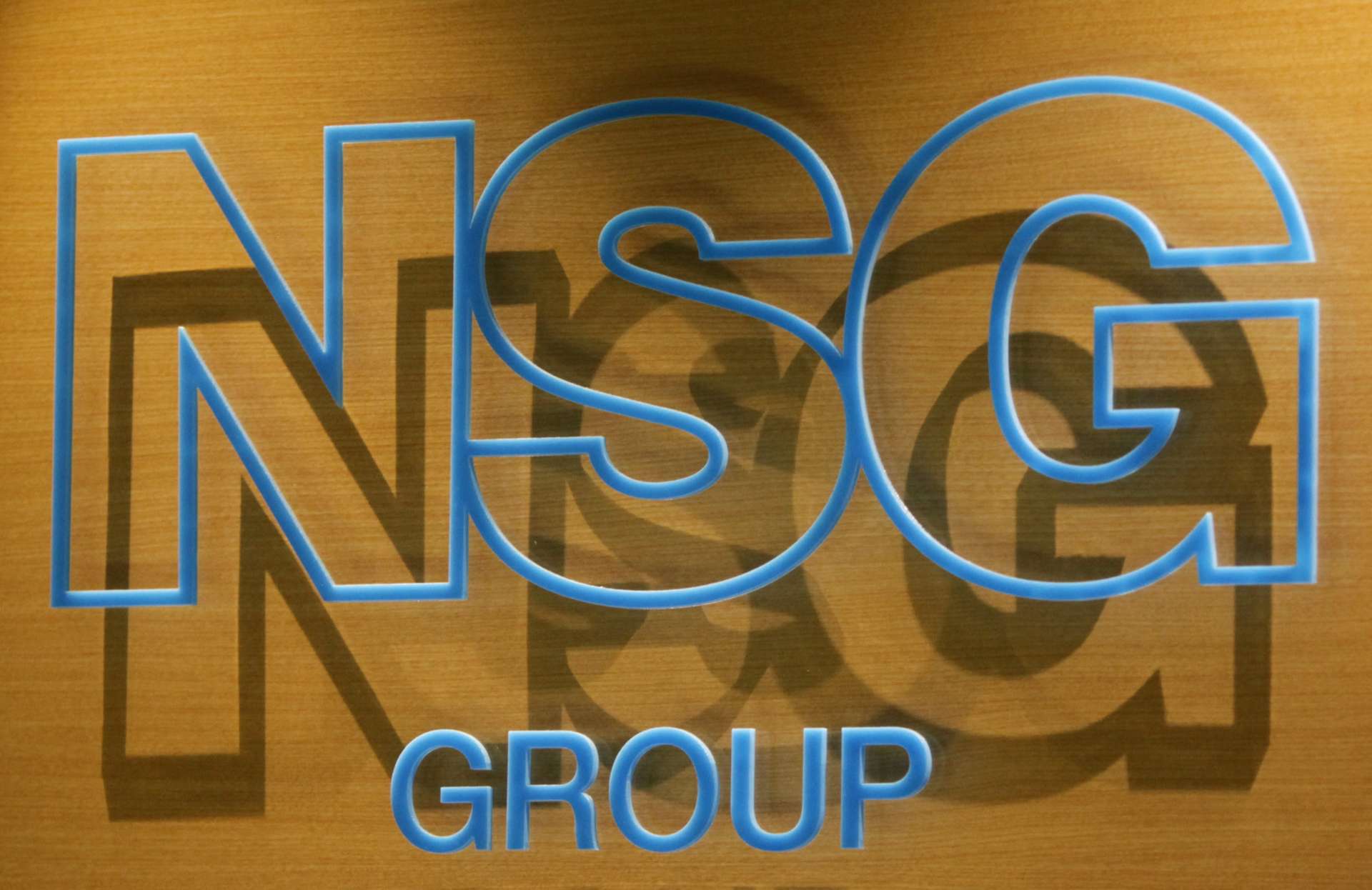 日本板硝子擬下市重整 強化營運彈性以推動轉型