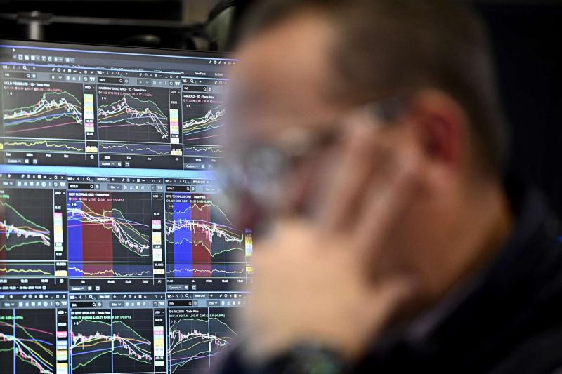 中東衝突升溫拖累市場　道瓊跌入修正區間、三大指數創低