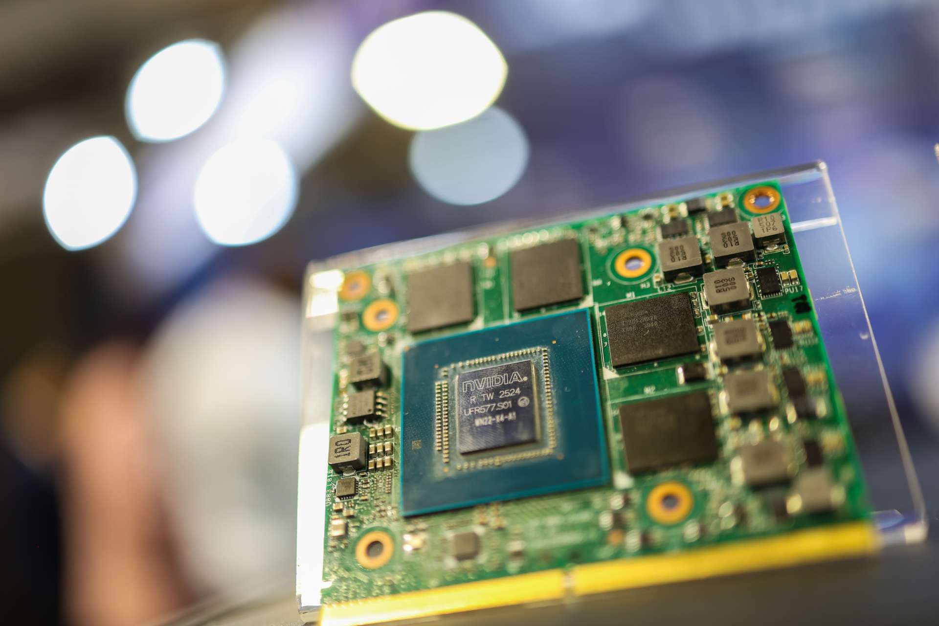 擴大查緝中國挖角，11家陸企涉非法招募半導體人才