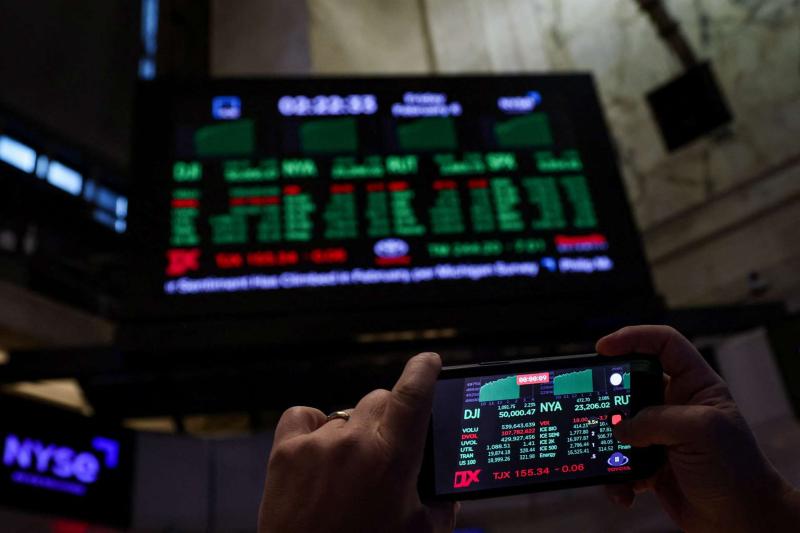 川普對伊朗轉趨強硬 美股期貨走低、油價急升