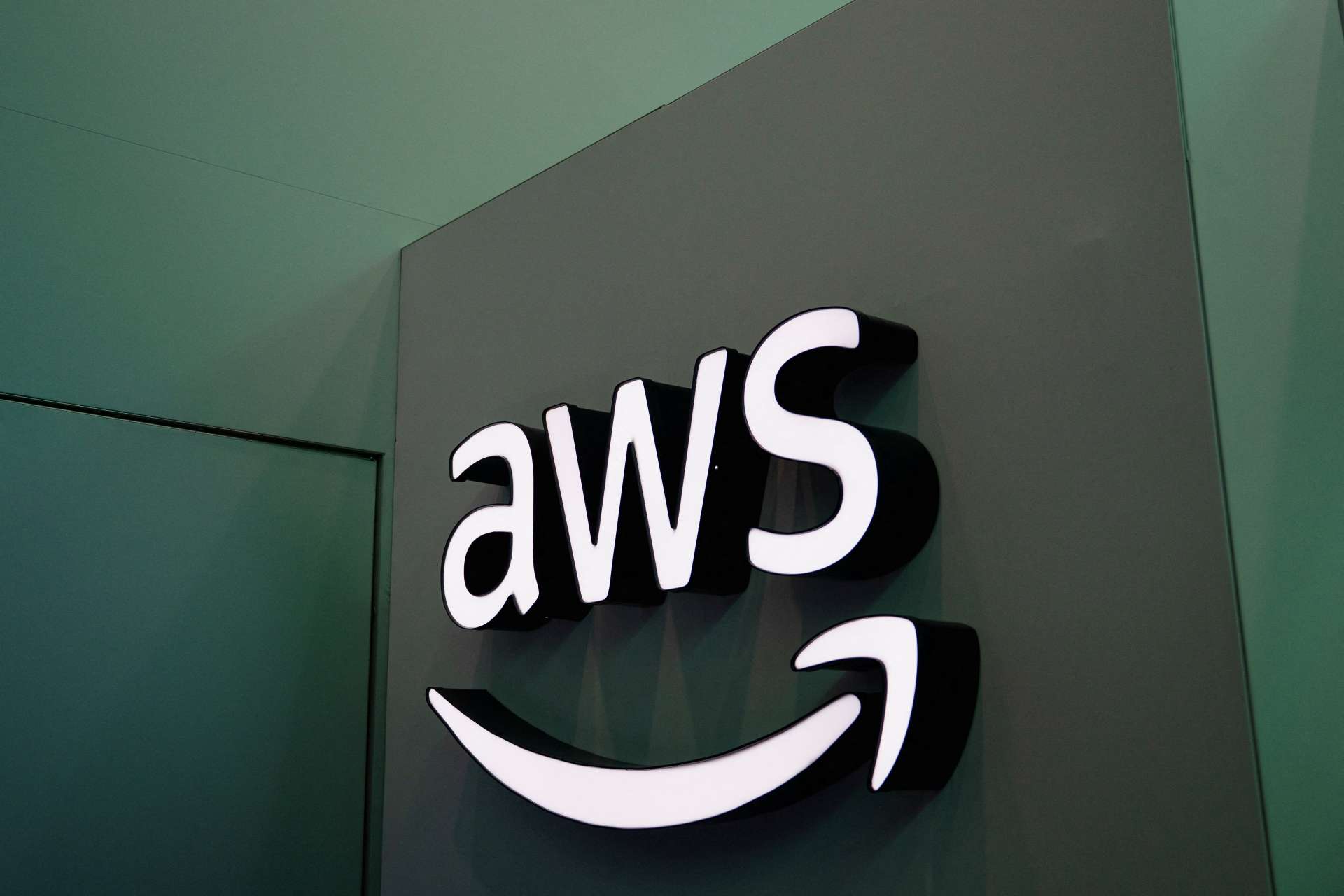 亞馬遜旗下AWS年化收入已突破150億美元，同步擴展ASIC晶片，考慮對外銷售