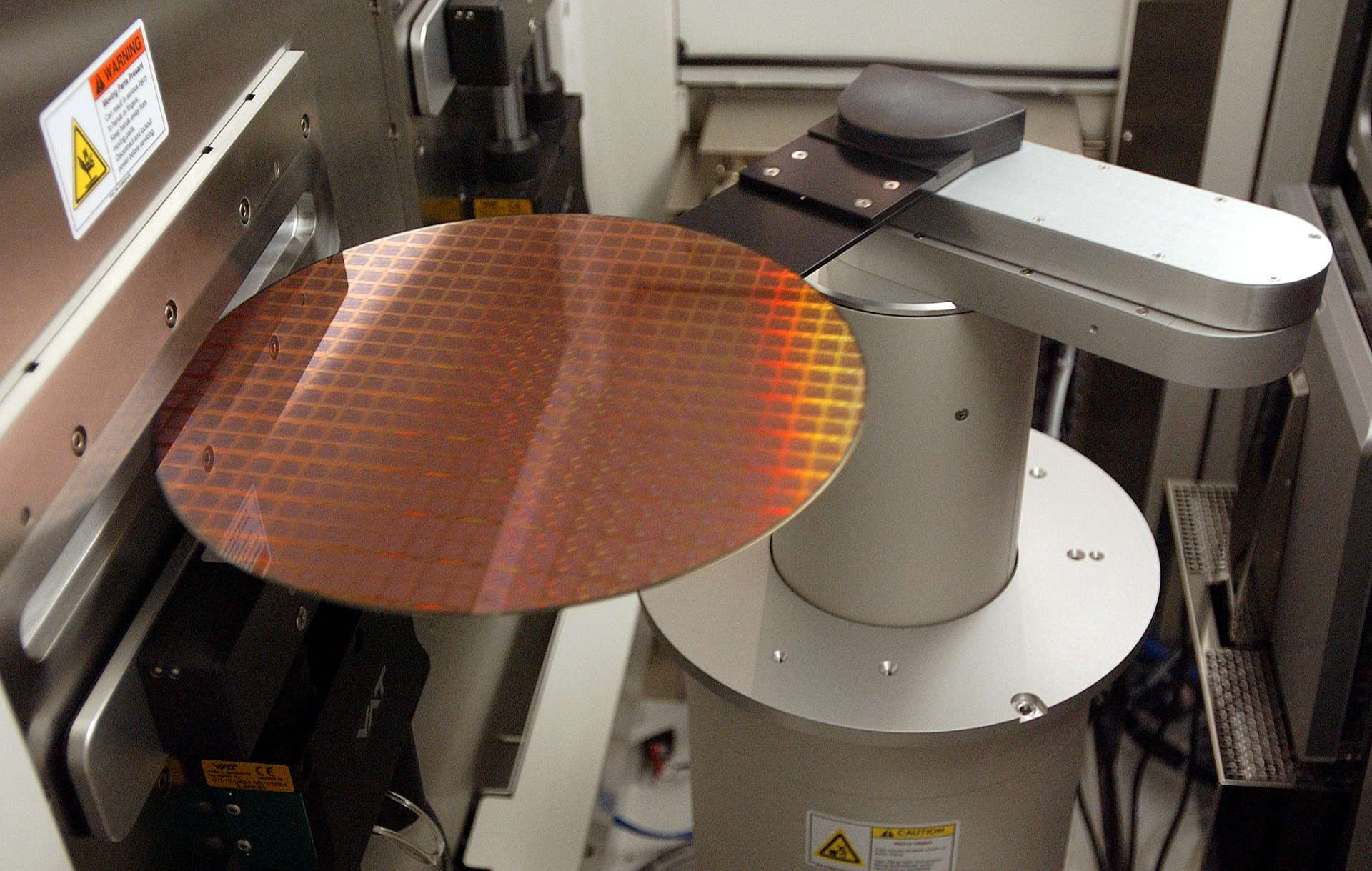 先進製程擴產不停　CMP市場迎設備與耗材雙成長