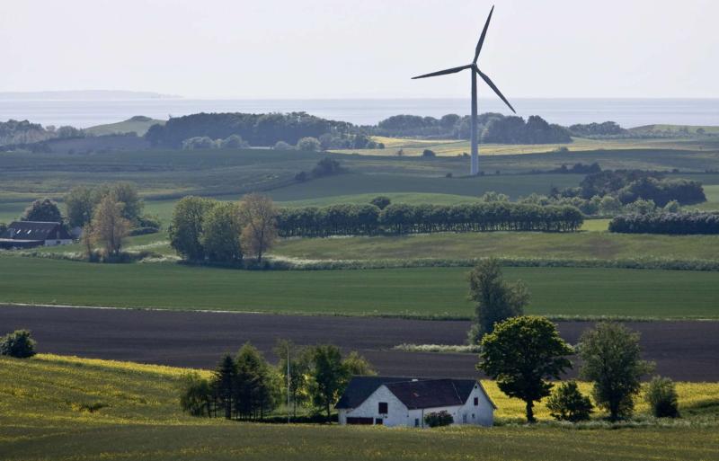 全球燃煤發電占比首度跌破33% 再生能源躍居最大電力來源