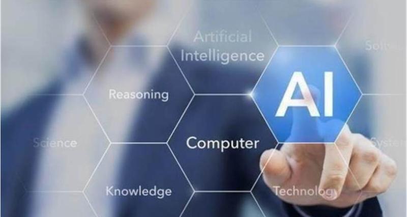 目前各產業與企業主AI採用率比較表