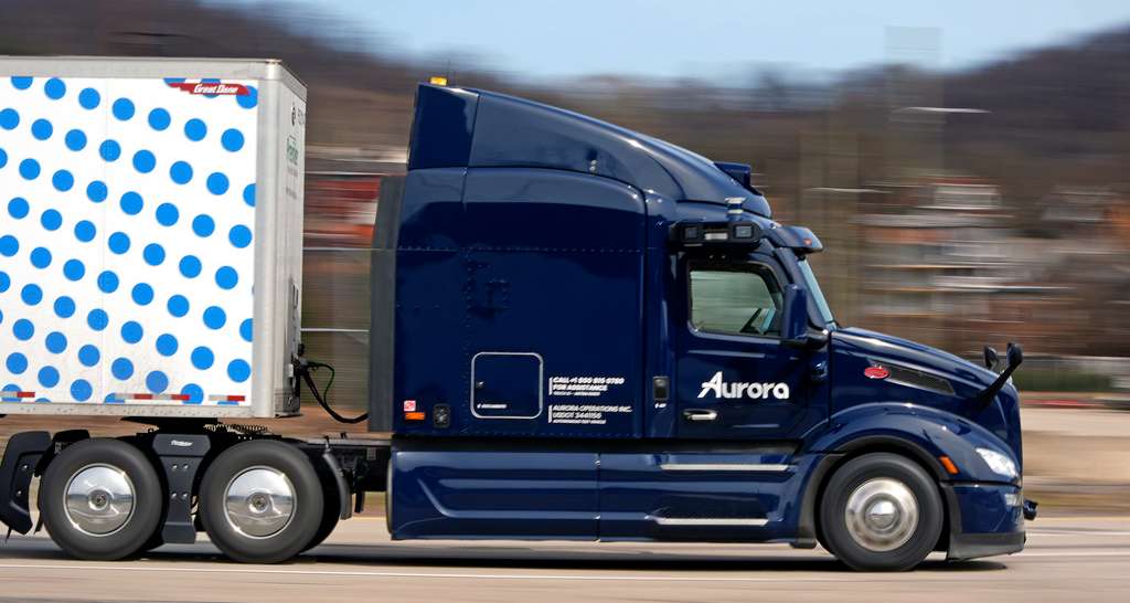 自駕車|運輸新時代:自動駕駛卡車新規上路!