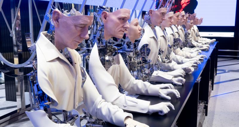 機器人大戰！中國與特斯拉的科技追逐賽，人們還能守住飯碗嗎？