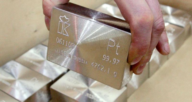 關鍵礦物｜供應減少、回收萎縮，2025年鉑金市場恐陷更嚴重短缺危機