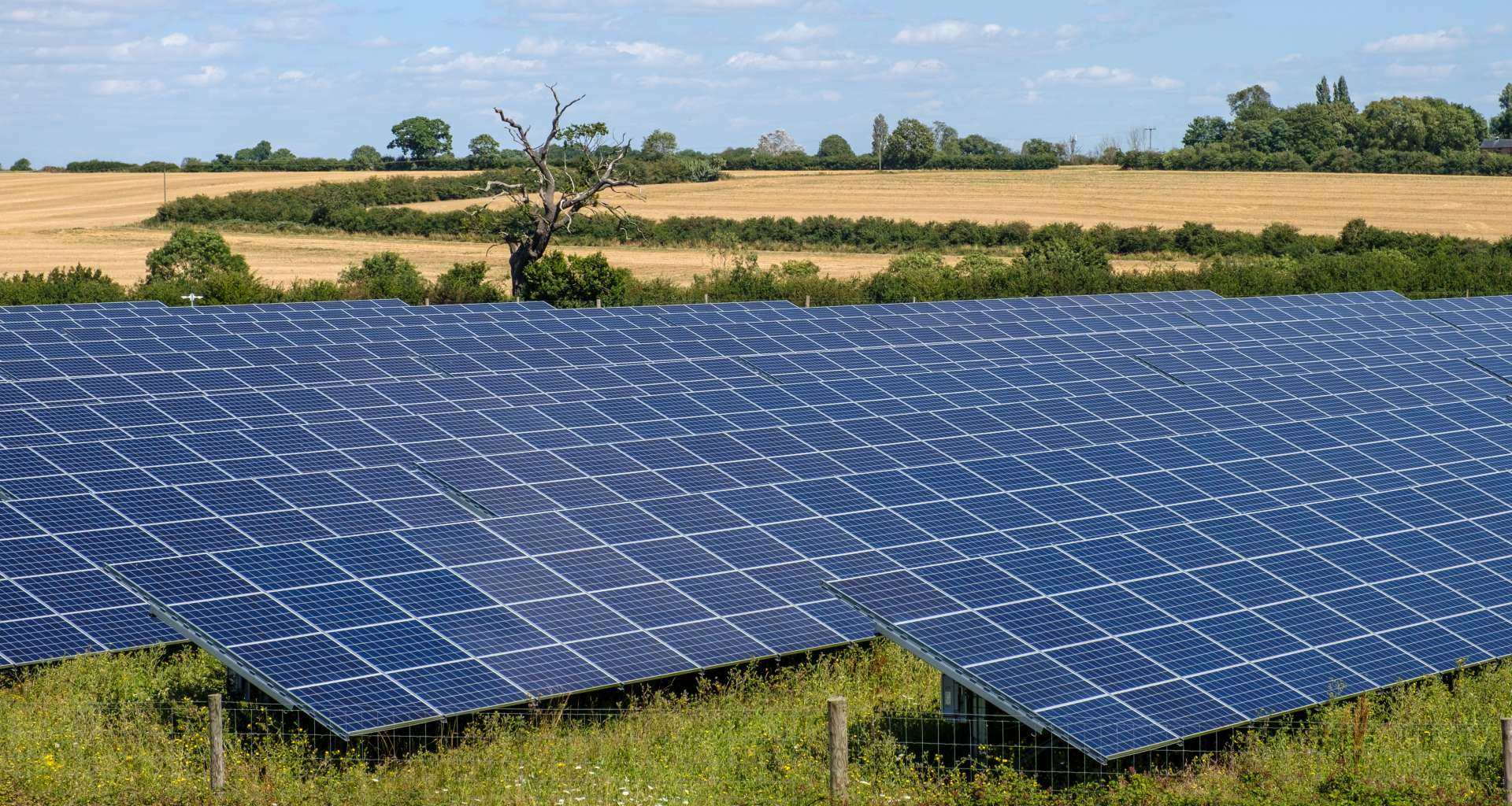 再生能源|義大利國鐵豪擲13億歐元,光伏能源專案為資本注入新活力