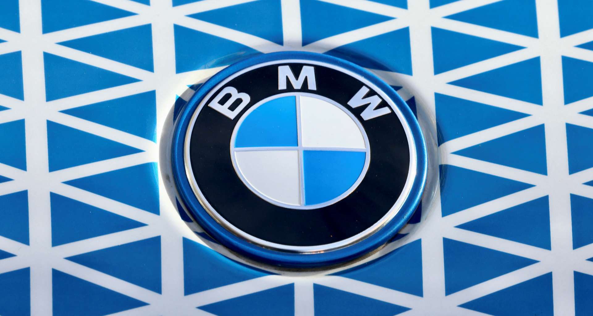 汽車工業｜美歐貿易協議正式生效，自8月1日起將歐洲汽車關稅降至15%，德國車股價上漲