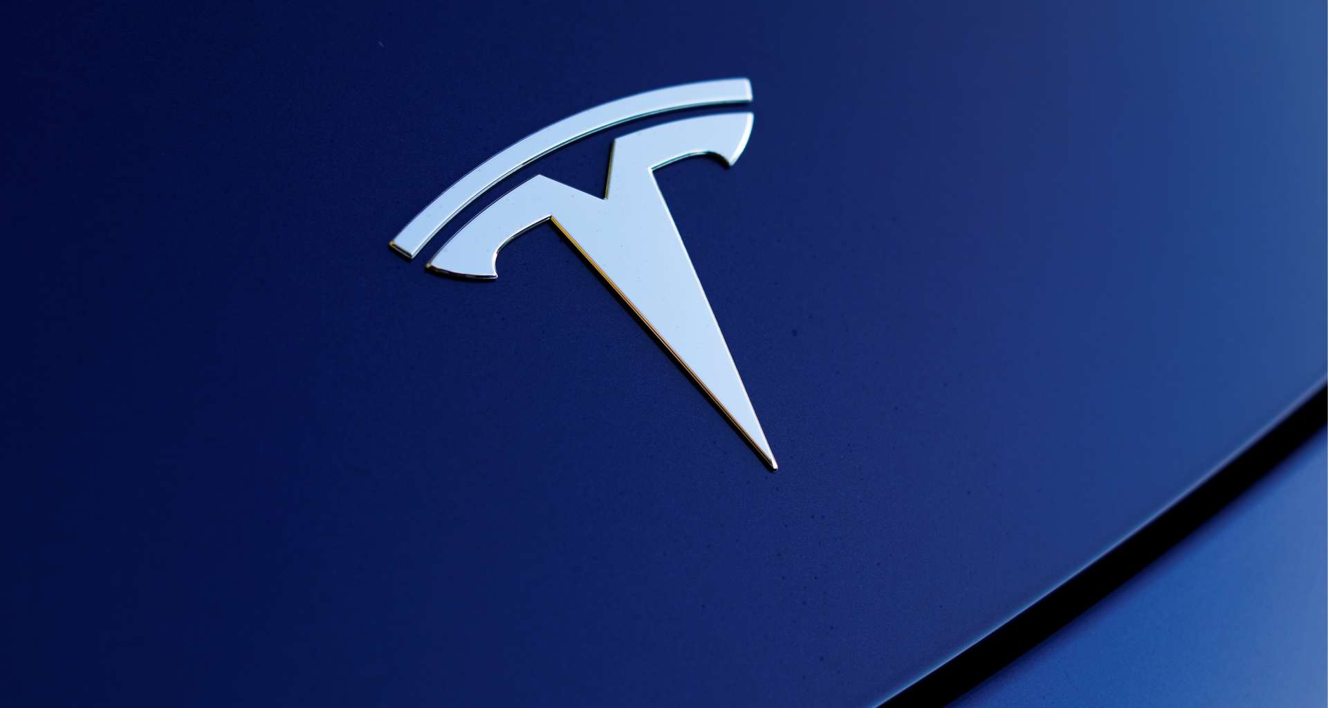 電動車｜特斯拉9月歐洲銷量局部反彈！丹麥年增20.5%，法國小幅回升2.74%