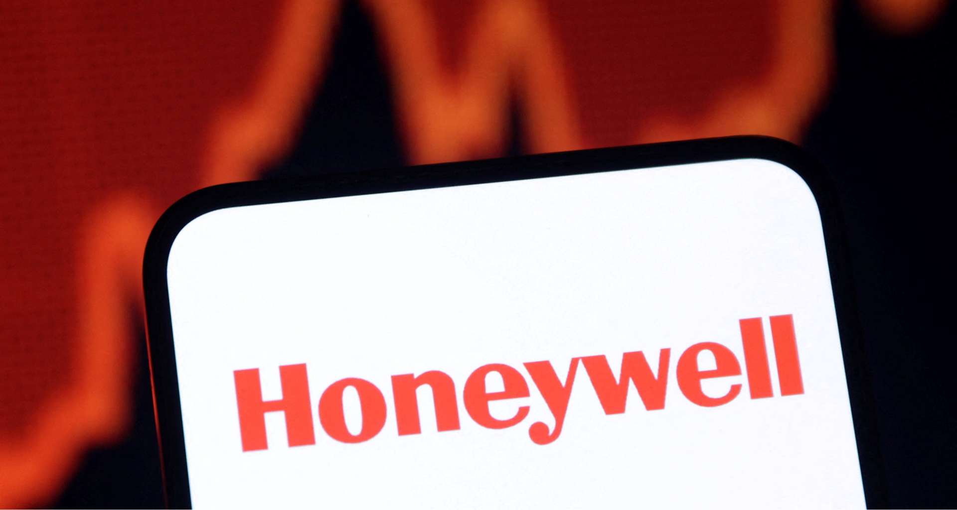 航太|Honeywell 上調 2025 年獲利預測,航太需求強勁帶動股價大漲逾 7%