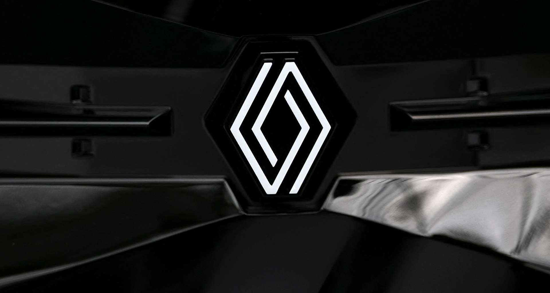 汽車工業|雷諾 Renault Q3 營收年增 6.8% 優於預期,新車銷售強勁抵銷商用疲軟