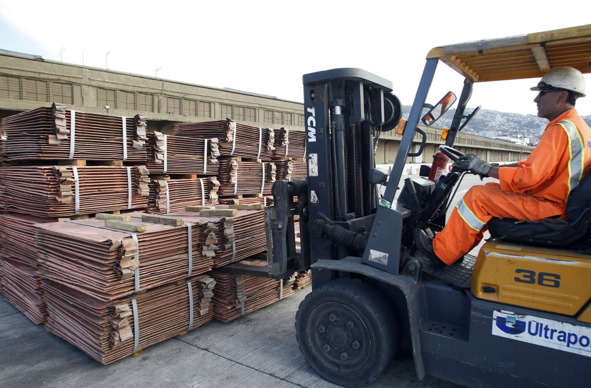 《全球金屬》銅價創歷史新高,主要礦商減產加劇供應壓力