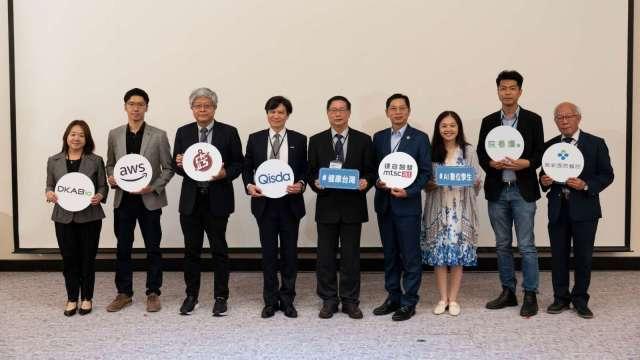 佳世達串聯集團大艦隊成員攜手AWS 建構智慧健康生態圈