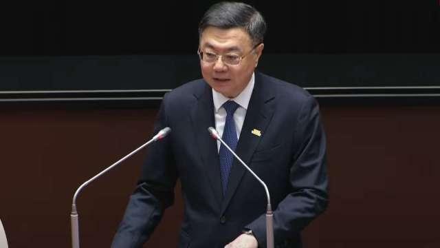 政院拍板明年生育給付+補助加碼到10萬 10/10起公務員每年3天身心調適假