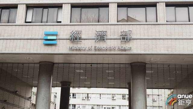 電價揭曉前夕 何晉滄打包票：供電穩定 台積電投資計畫不變 經部全力相挺