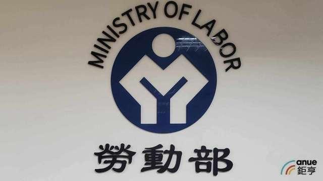 AI與關稅夾擊！104統計今年月薪中位數終結連6漲 高薪集中在這「兩種」人