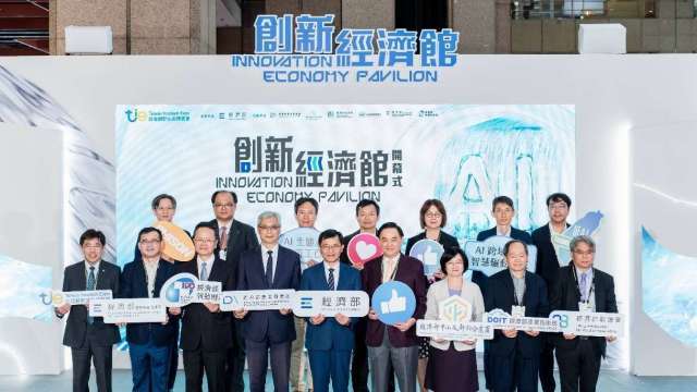不用飛日本！創博會沉浸式AI展演 重現大阪世博台灣館互動顯示技術