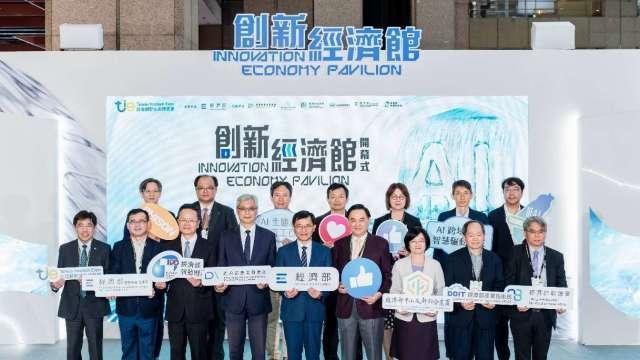 不用飛日本！創博會沉浸式AI展演 重現大阪世博台灣館互動顯示技術