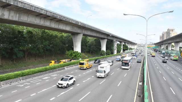 光復節連假這3縣市訂房率最高 國道車流尖峰時段易有壅塞