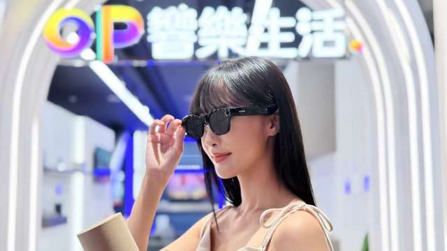 宏達電攜手台灣大擴大VIVE Eagle體驗據點 啟動全台逾200家AI智慧眼鏡體驗服務