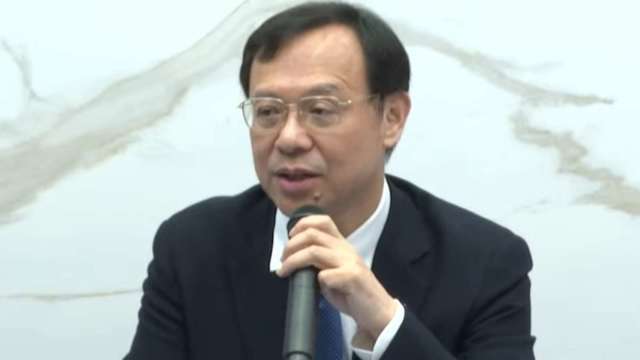 健保每年近900億缺口 石崇良祭三箭：統一獎金起徵點、股利利息防拆單及強調互助