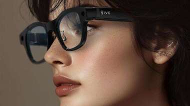 宏達電VIVE Eagle推出抗藍光新鏡片 Q4營收添動能