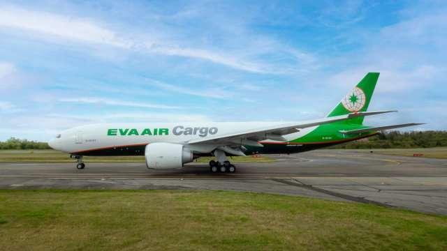 全球航空業罕見 長榮集團三大子公司聯手獲雙認證