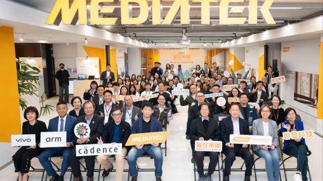 聯發科智在家鄉邁入第八年 蔡明介：投入更多資源加速創新