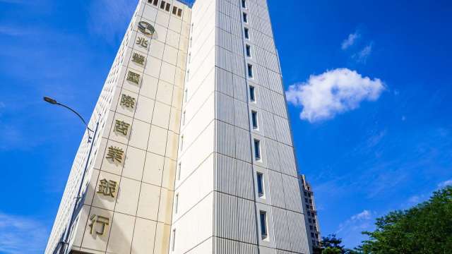 公股2金1銀前11月獲利出爐 兆豐金拚全年正成長 華南金、彰銀年增15.2%、23.4%