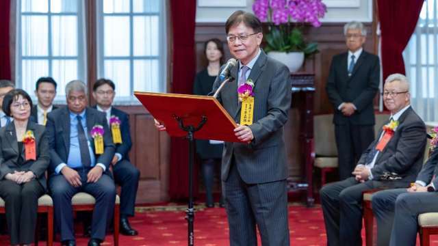 首家蟬聯5年公股銀！臺灣企銀勇奪玉山獎全國雙首獎 董座李嘉祥獲總統接見代表致詞