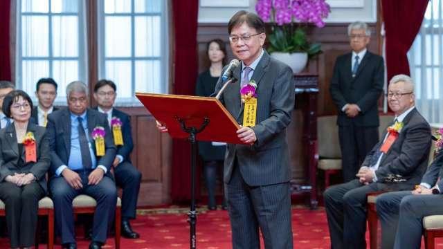 首家蟬聯5年公股銀！臺灣企銀勇奪玉山獎全國雙首獎 董座李嘉祥獲總統接見代表致詞