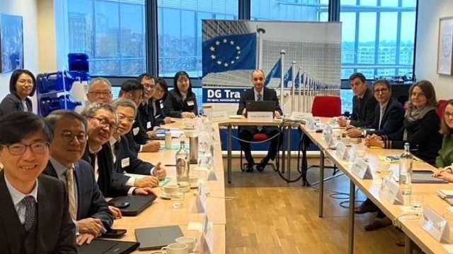 第四貿易中心落腳華沙！經長籲台波供應鏈聯手 爭取歐盟「AI超級工廠計畫」