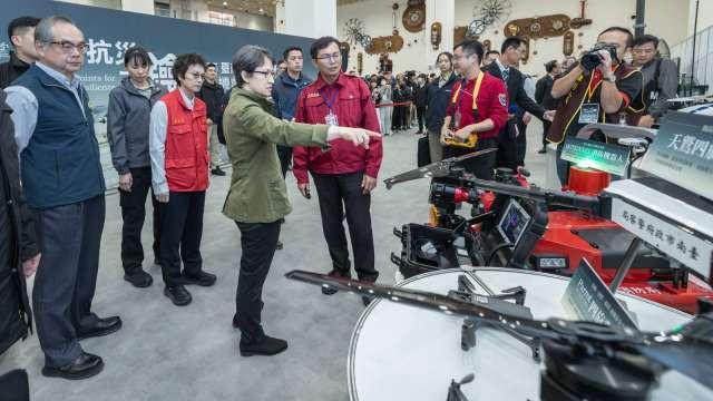 無人機搭配新型救災規劃 蕭美琴讚：更能提升防災及防衛韌性、降低災害影響
