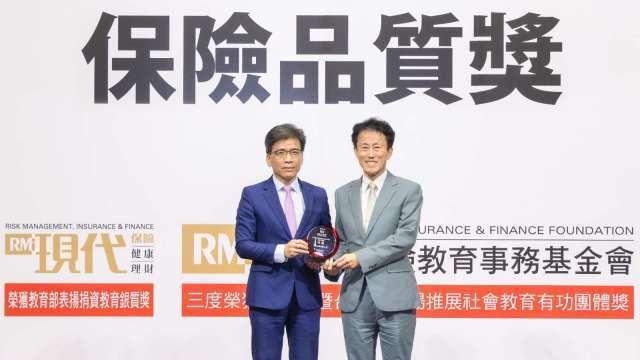 玉山金控榮獲保險品質獎「最值得推薦」特優肯定