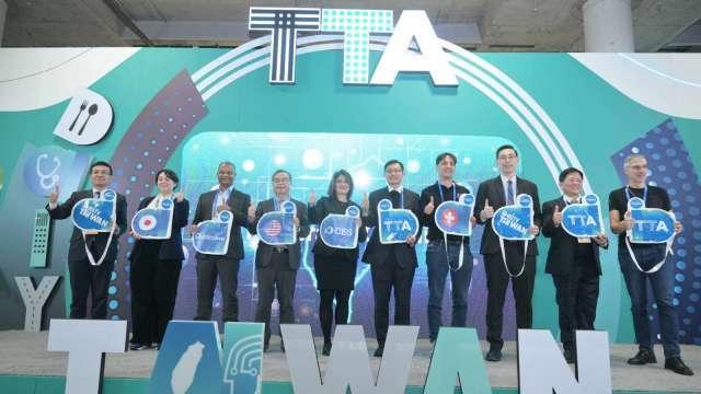 國科會率新創國家隊赴美參展CES 展「AI之島」成果拓展國際市場