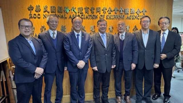 港務公司董座：推動貨櫃與散雜貨量能齊揚 持續布建船舶綠能規劃