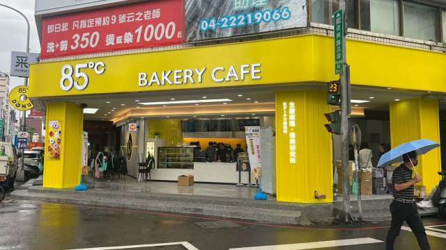 85度C生甜甜圈研究所業績翻倍增 將開放加盟 估拓點30家店