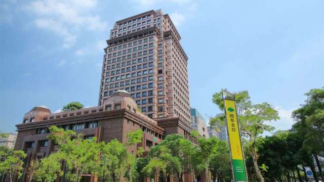 〈國泰金經濟調查〉元月股市樂觀、風險偏好雙升 3萬點已成半數民眾共識